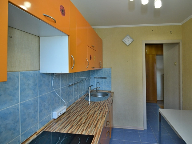 Купить четырехкомнатную квартиру в Новосибирской области. Вариант № 3881281, 2, площадь -  квм, цена 7500000 рублей