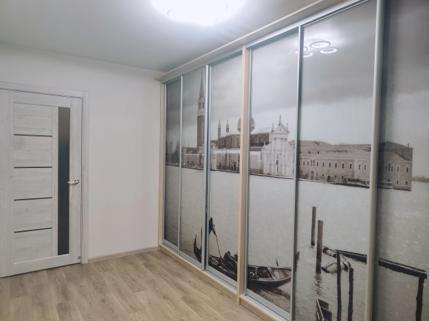 Купить двухкомнатную квартиру в Новосибирской области. Вариант № 10351924, 9, площадь -  квм, цена 5750000 рублей