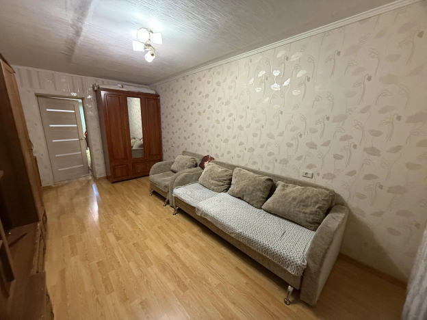 Купить трехкомнатную квартиру в Вологодской области. Вариант № 9924007, 2, площадь -  квм, цена 5145000 рублей