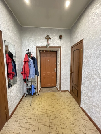 Купить двухкомнатную квартиру в Октябрьском. Вариант № 2669, 12, площадь -  квм, цена 3750000 рублей