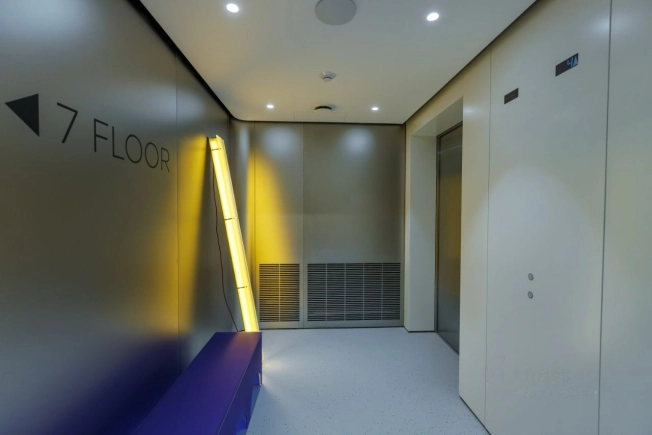 Купить квартиру в Москве. Вариант № 10341573, 28, площадь -  квм, цена 54500000 рублей