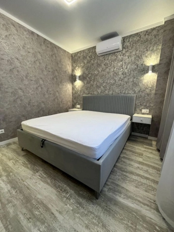 Купить однокомнатную квартиру в Ростовской области. Вариант № 38285, 9, площадь -  квм, цена 8200000 рублей