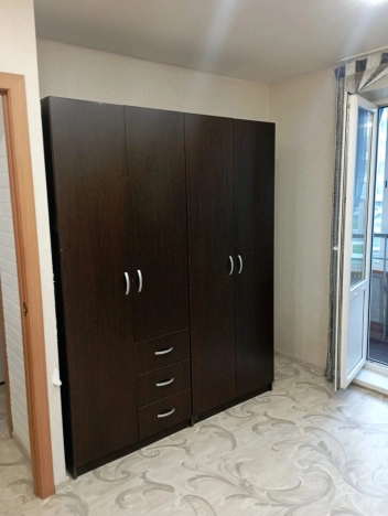 Купить однокомнатную квартиру на улице Петухова в Новосибирске. Вариант № 60151, 3, площадь -  квм, цена 3070000 рублей