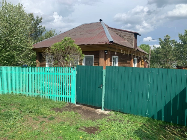 Купить дом на улице Колхозная в Алтайском крае. Вариант № 17415, 0, площадь -  квм, цена 2700000 рублей