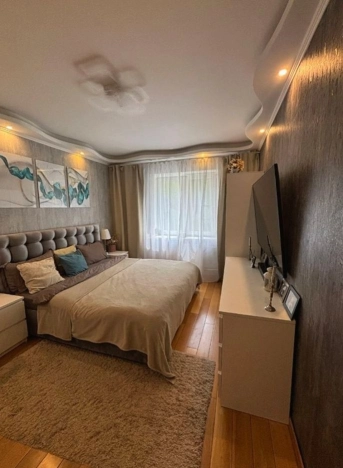 Купить двухкомнатную квартиру в Одинцове. Вариант № 3347350, 0, площадь -  квм, цена 17900000 рублей