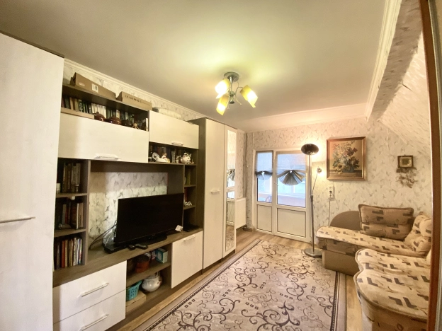 Купить четырехкомнатную квартиру в Калининграде. Вариант № 51662, 14, площадь -  квм, цена 10000000 рублей