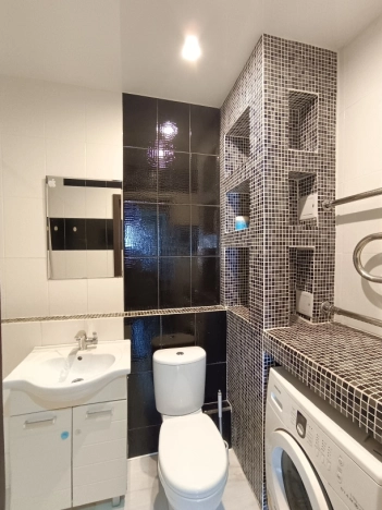 Купить двухкомнатную квартиру у метро Октябрьская в Новосибирске. Вариант № 7992622, 6, площадь -  квм, цена 5300000 рублей