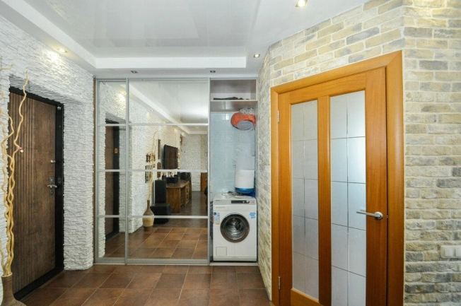 Купить трехкомнатную квартиру в Новосибирской области. Вариант № 8148694, 12, площадь -  квм, цена 12980000 рублей