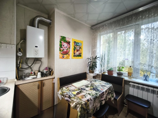 Купить трехкомнатную квартиру в Калуге. Вариант № 7521880, 2, площадь -  квм, цена 3600000 рублей