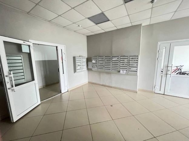 Купить квартиру на вторичке в Алтайском крае. Вариант № 46763, 13, площадь -  квм, цена 3980000 рублей