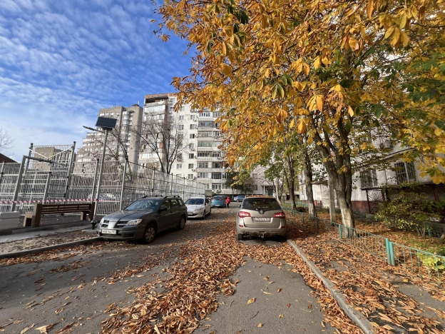 Купить трехкомнатную квартиру в Ростовской области. Вариант № 9259264, 16, площадь -  квм, цена 8400000 рублей