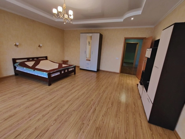 Купить дом в Москве. Вариант № 8417, 28, площадь - квм, цена 25750000 рублей