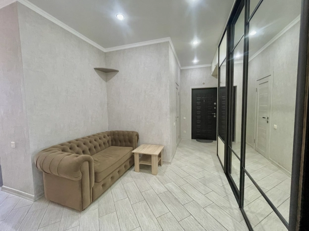 Купить двухкомнатную квартиру в Новороссийске. Вариант № 8280414, 17, площадь -  квм, цена 17000000 рублей