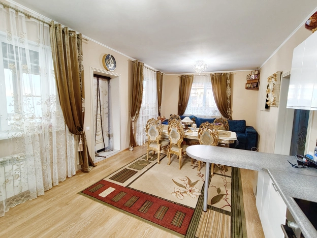 Купить дом в Москве. Вариант № 2052103, 3, площадь -  квм, цена 14000000 рублей