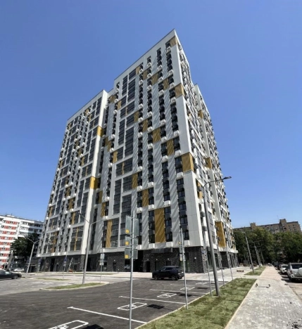 Купить квартиру в Москве. Вариант № 5832035, 1, площадь -  квм, цена 18490000 рублей