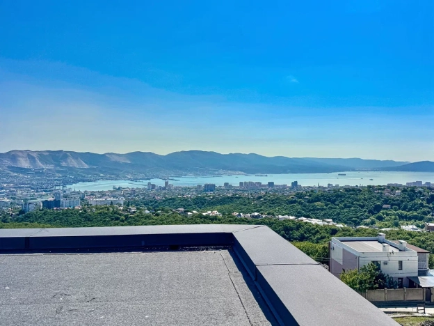 Купить дом на улице Октябрьский переулок в Новороссийске. Вариант № 31409, 49, площадь -  квм, цена 37000000 рублей