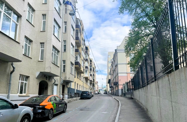 Купить комнату в Москве. Вариант № 5346212, 6, площадь -  квм, цена 11300000 рублей