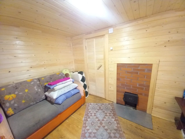 Купить дом на улице Административная в Иркутской области. Вариант № 7268272, 14, площадь -  квм, цена 2500000 рублей