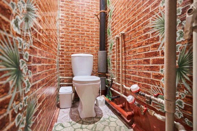 Купить двухкомнатную квартиру на вторичке в Микрорайоне № 33, квартал Придача в Воронеже. Вариант № 4176261, 13, площадь -  квм, цена 4700000 рублей