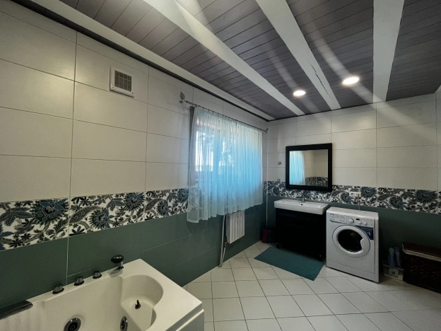 Купить дом на улице Сиреневая в Иркутской области. Вариант № 55190, 17, площадь -  квм, цена 12500000 рублей