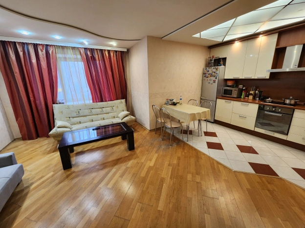 Купить двухкомнатную квартиру в Сыктывкаре. Вариант № 8114252, 2, площадь -  квм, цена 10200000 рублей