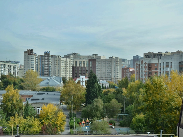 Купить трехкомнатную квартиру в районе Центральный в Новосибирске. Вариант № 1767962, 37, площадь -  квм, цена 30000000 рублей
