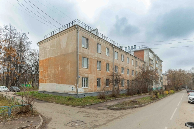 Купить квартиру в районе Фрунзенский в Владимире. Вариант № 9028573, 4, площадь -  квм, цена 6420000 рублей