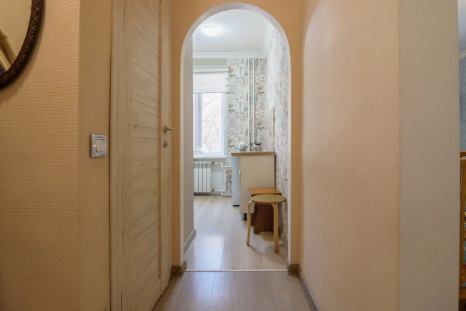 Купить квартиру в районе Ленинский в Новосибирске. Вариант № 10460594, 4, площадь - квм, цена 3200000 рублей