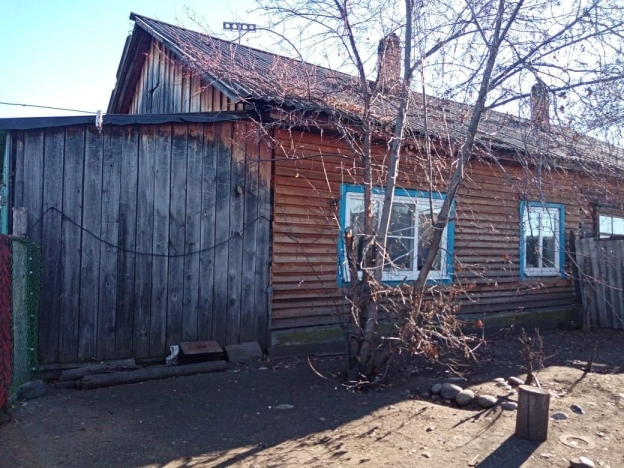 Купить дом на улице Пролетарская в Иркутской области. Вариант № 33042, 1, площадь -  квм, цена 1500000 рублей