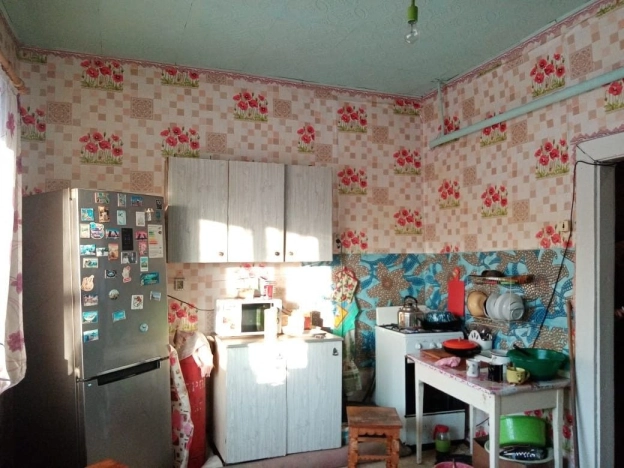 Купить дом на улице Пролетарская в Иркутской области. Вариант № 33042, 10, площадь -  квм, цена 1500000 рублей