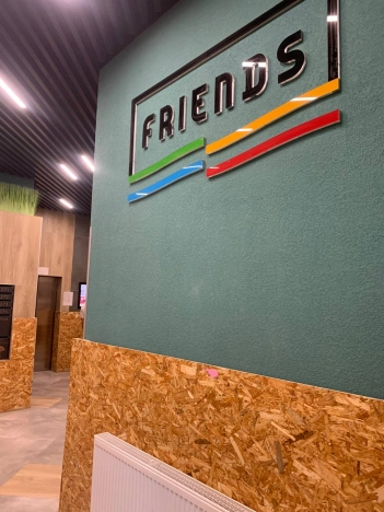 Купить квартиру на вторичке на улице набережная реки Карповки в Санкт-Петербурге. Вариант № 10933682, 8, площадь - квм, цена 5400000 рублей