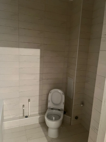 Купить однокомнатную квартиру в Новороссийске. Вариант № 15675, 8, площадь -  квм, цена 5800000 рублей