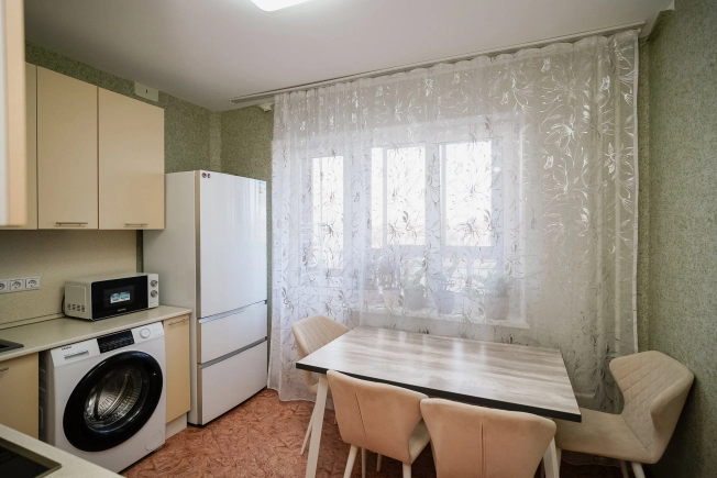 Купить однокомнатную квартиру в Омске. Вариант № 8464559, 2, площадь -  квм, цена 3950000 рублей