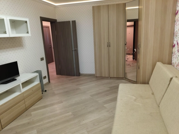 Купить квартиру в Москве. Вариант № 8783696, 4, площадь -  квм, цена 17900000 рублей