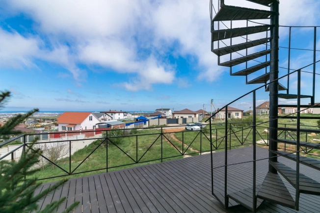 Купить дом в Севастополе. Вариант № 43151, 16, площадь -  квм, цена 15000000 рублей