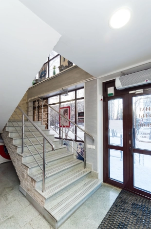 Снять коммерческую недвижимость в Тобольске. Вариант № 5492, 15, площадь -  квм, цена 150000 рублей