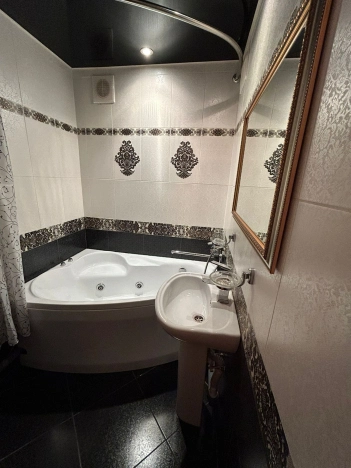 Купить квартиру на улице Строительная в Пензенской области. Вариант № 23560, 6, площадь -  квм, цена 3625000 рублей