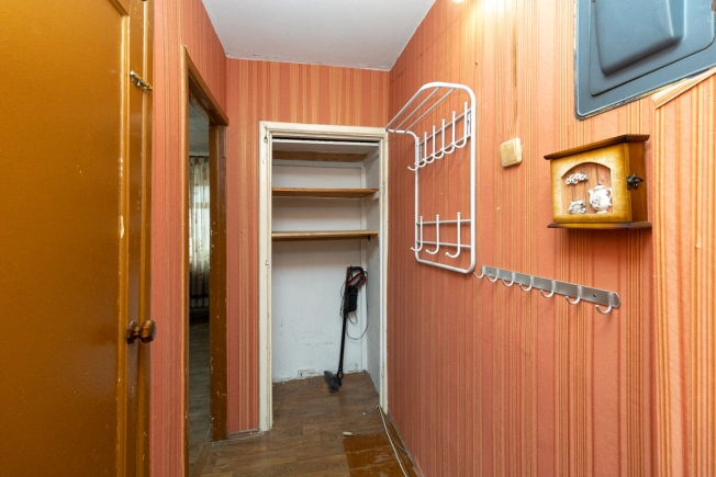 Купить квартиру на улице проспект Строителей в Владимире. Вариант № 3951494, 17, площадь -  квм, цена 3350000 рублей