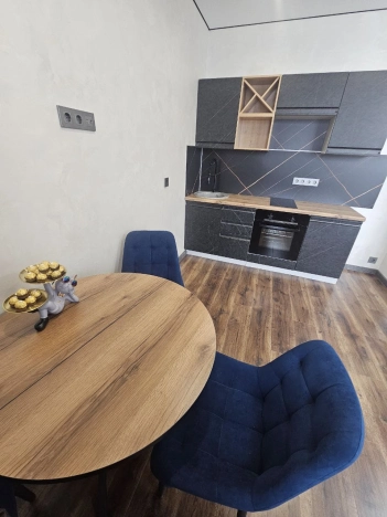 Снять квартиру в Тобольске. Вариант № 9280953, 1, площадь -  квм, цена 45000 рублей