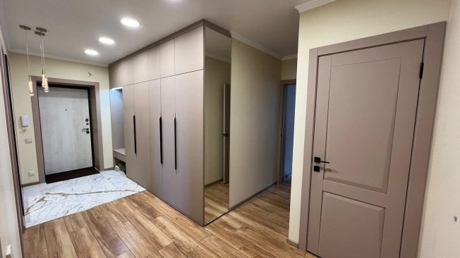 Снять квартиру в Тобольске. Вариант № 2545106, 7, площадь -  квм, цена 80000 рублей