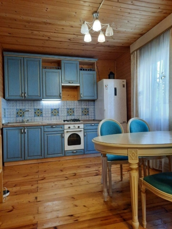 Купить дом в Москве. Вариант № 9873672, 3, площадь -  квм, цена 11750000 рублей