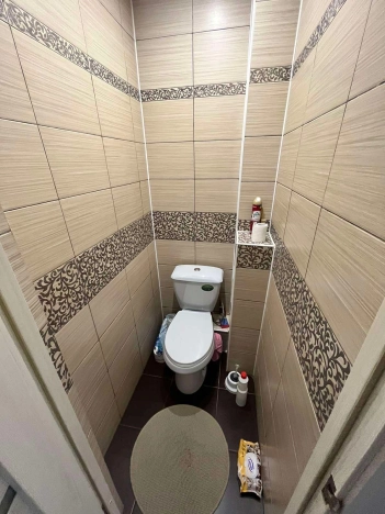 Купить трехкомнатную квартиру на вторичке в Микрорайоне 8-й, Элиста в Элисте. Вариант № 12848, 9, площадь -  квм, цена 6300000 рублей