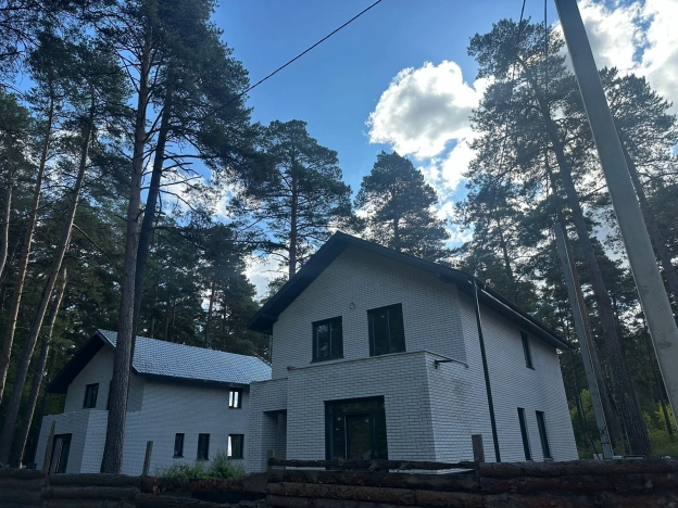 Купить дом в районе Заельцовский в Новосибирске. Вариант № 5922481, 17, площадь -  квм, цена 17800000 рублей