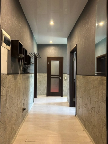 Купить двухкомнатную квартиру в Новосибирской области. Вариант № 10408173, 12, площадь -  квм, цена 9700000 рублей