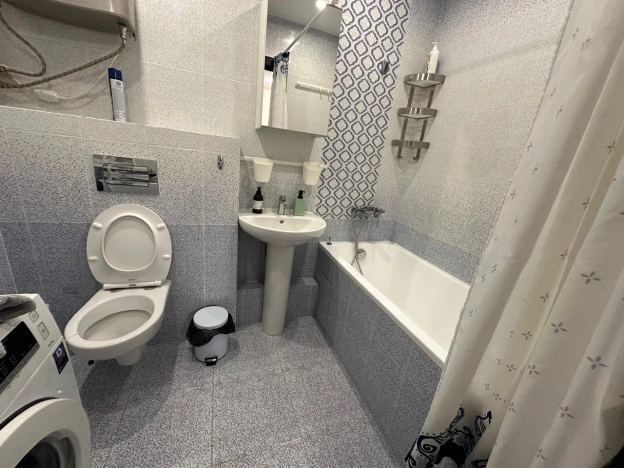 Купить двухкомнатную квартиру в Краснодаре. Вариант № 8383448, 8, площадь -  квм, цена 10500000 рублей