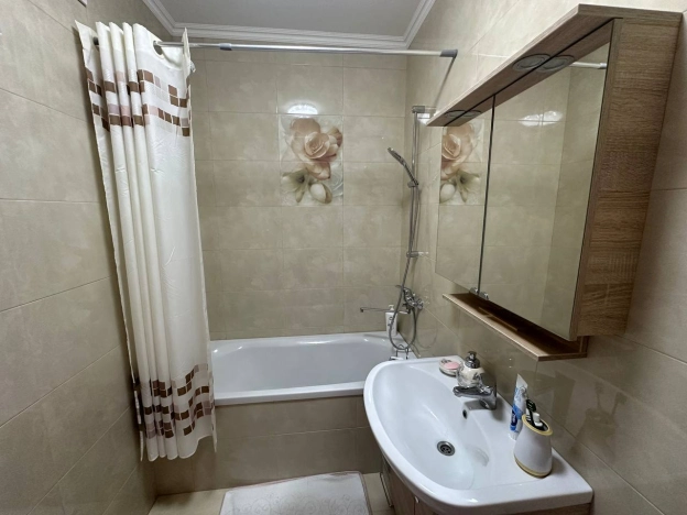 . Вариант № 2836088, 13, площадь - 42 квм, цена 6600000 рублей