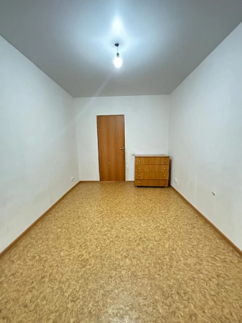 Купить двухкомнатную квартиру на вторичке в Микрорайоне 4-й, Элиста в Элисте. Вариант № 49115, 4, площадь -  квм, цена 5300000 рублей