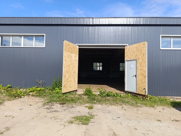 Купить коммерческую недвижимость свободного назначения в Сыктывкаре. Вариант № 9938119, 4, площадь -  квм, цена 3600000 рублей