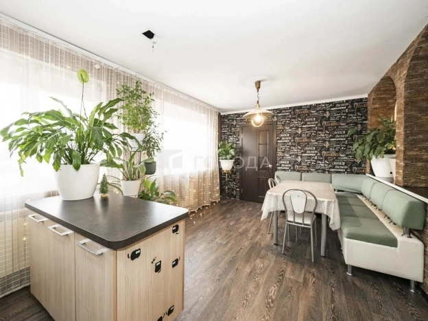 Купить дом в районе Заельцовский в Новосибирске. Вариант № 3867953, 0, площадь -  квм, цена 10250000 рублей