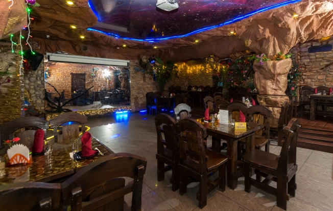 Купить коммерческую недвижимость в Тобольске. Вариант № 4512, 25, площадь -  квм, цена 50000000 рублей